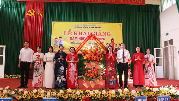 🎉 TƯNG BỪNG NGÀY HỘI KHAI GIẢNG NĂM HỌC 2025 – 2026 TRÊN ĐỊA BÀN XÃ MẪU SƠN 🎉