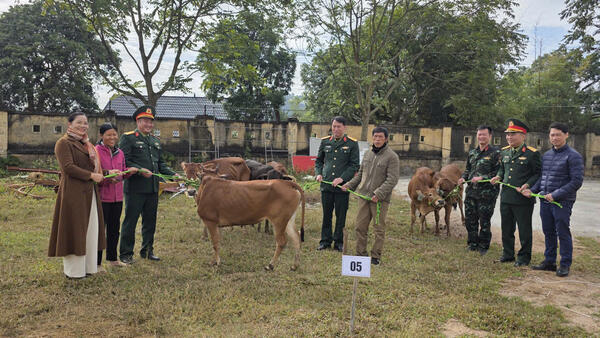LỄ BÀN GIAO CON GIỐNG THUỘC DỰ ÁN  PHÁT TRIỂN KINH TẾ – XÃ HỘI